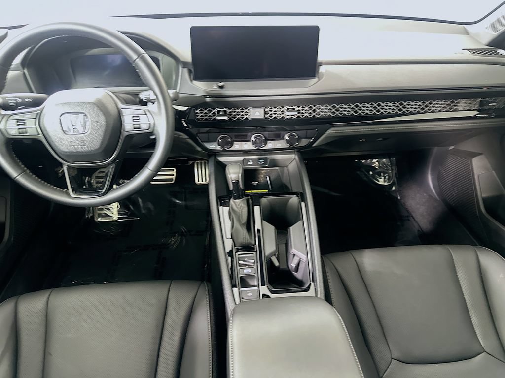 Used 2025 Honda Accord Sport image 18