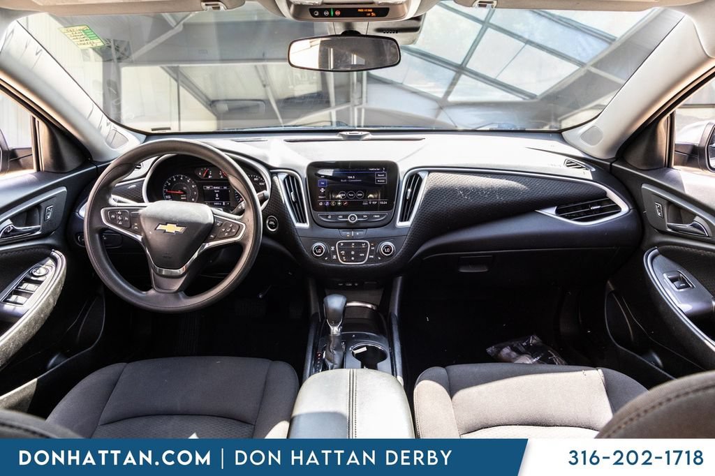 Used 2023 Chevrolet Malibu LT FWD image 5