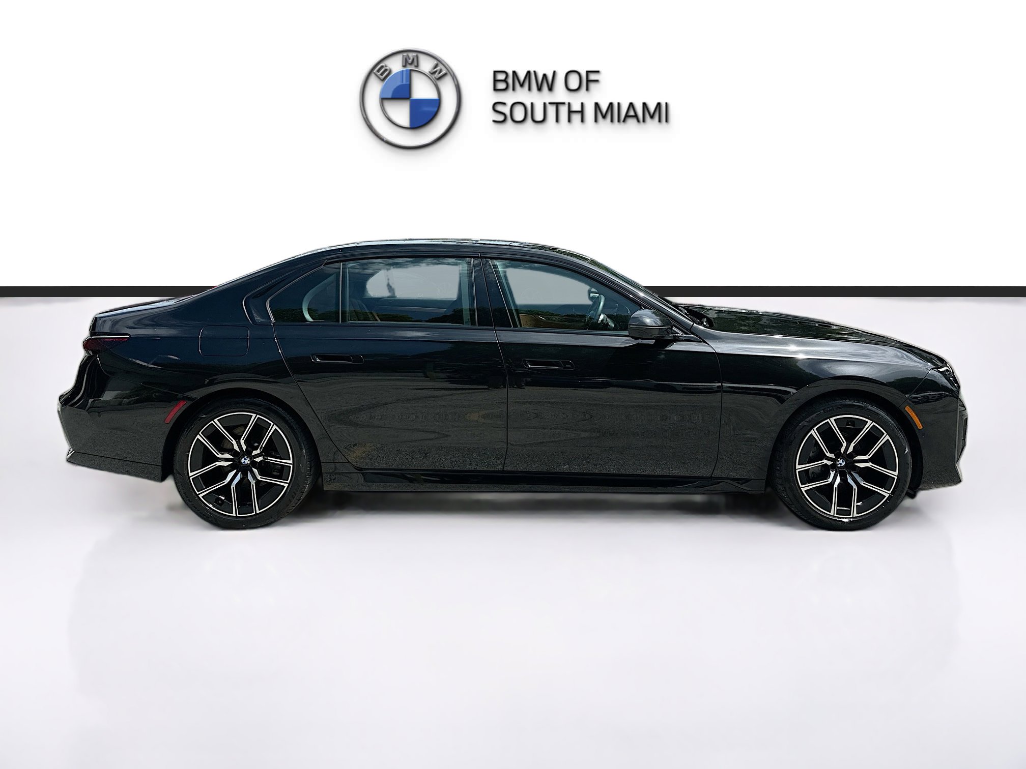 Certified 2024 BMW 740i RWD image 8