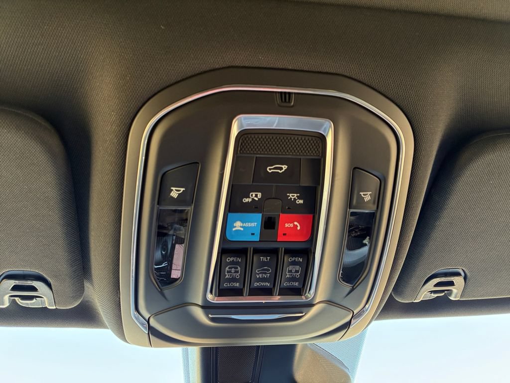 New 2026 Jeep Grand Wagoneer Limited AWD/4WD image 25