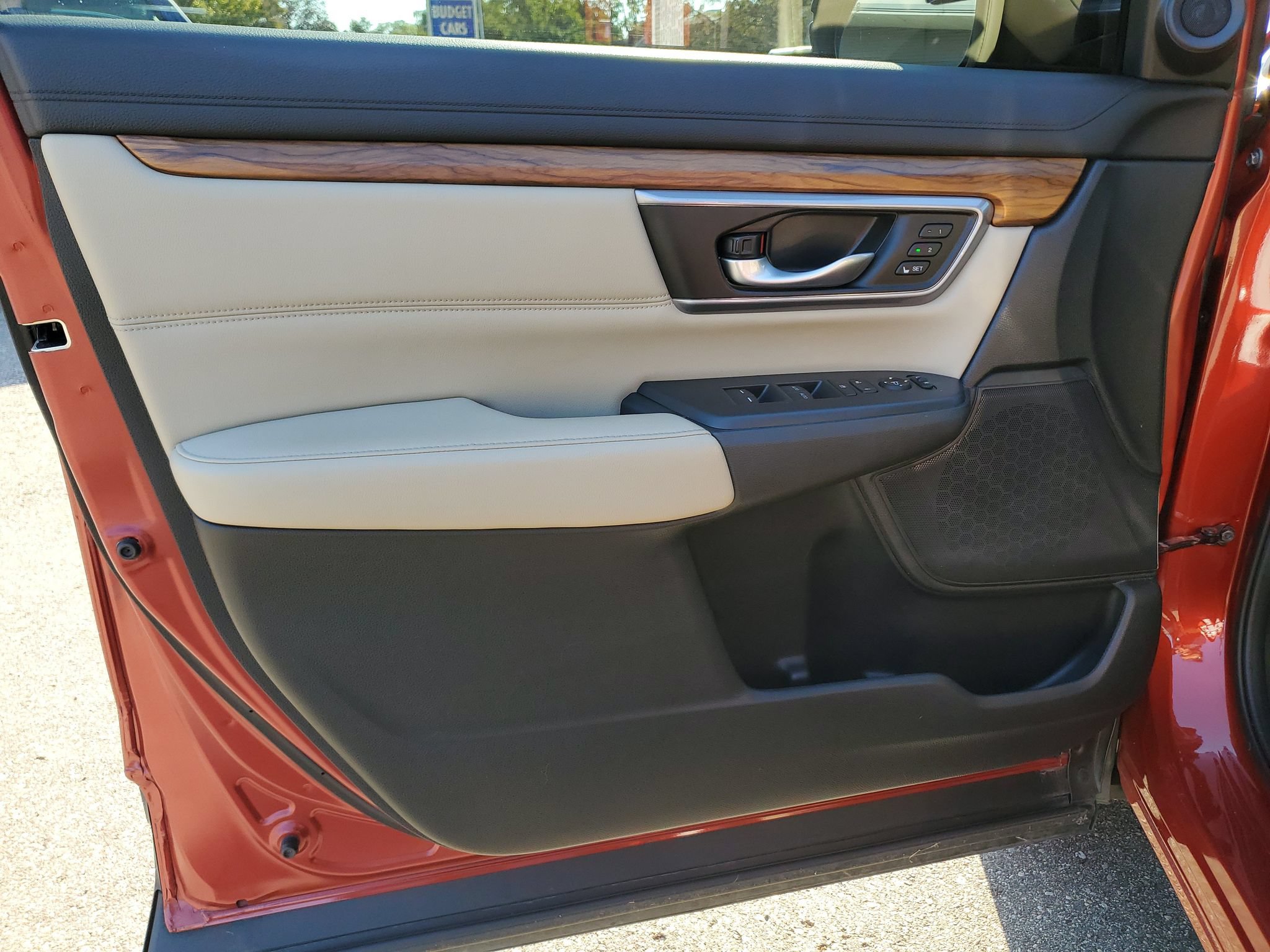 Used 2017 Honda CR-V EX-L image 11
