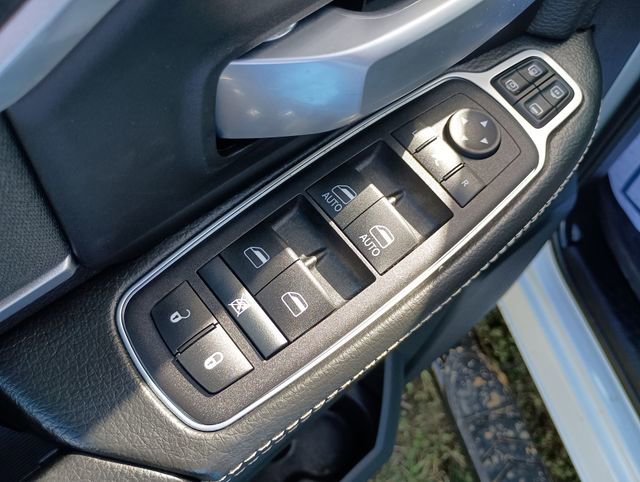 Used 2024 RAM 3500 Big Horn w/ Night Edition image 19