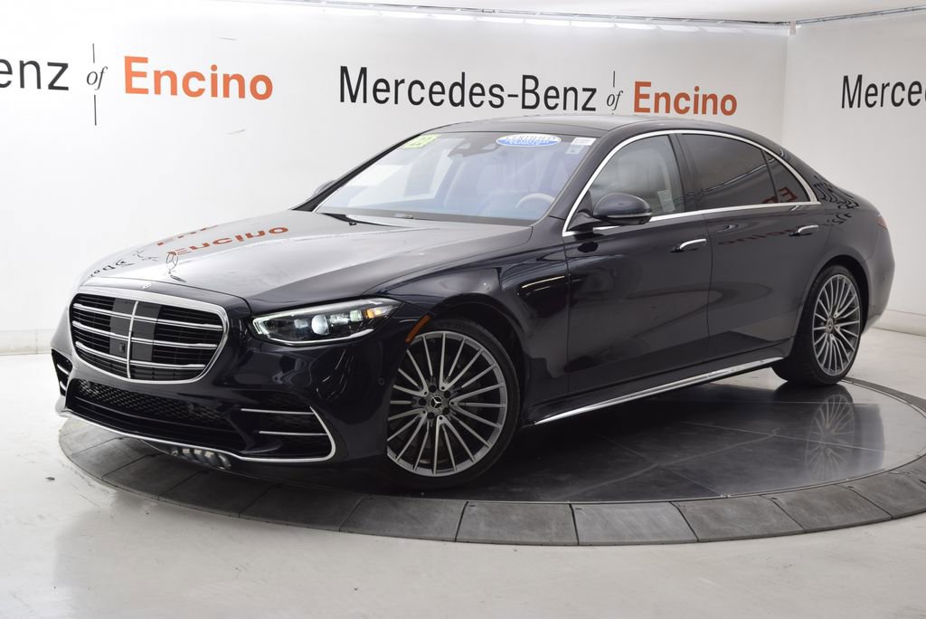 Used 2022 Mercedes-Benz S 580 4MATIC Sedan image 2
