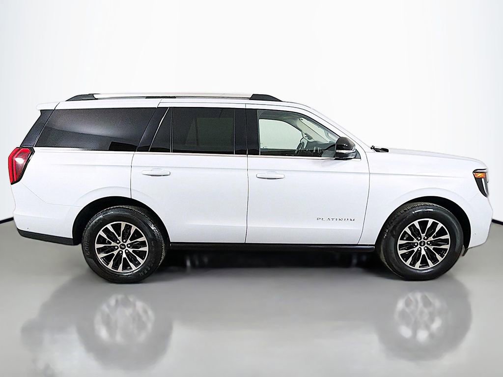 Used 2025 Ford Expedition Platinum AWD/4WD image 18