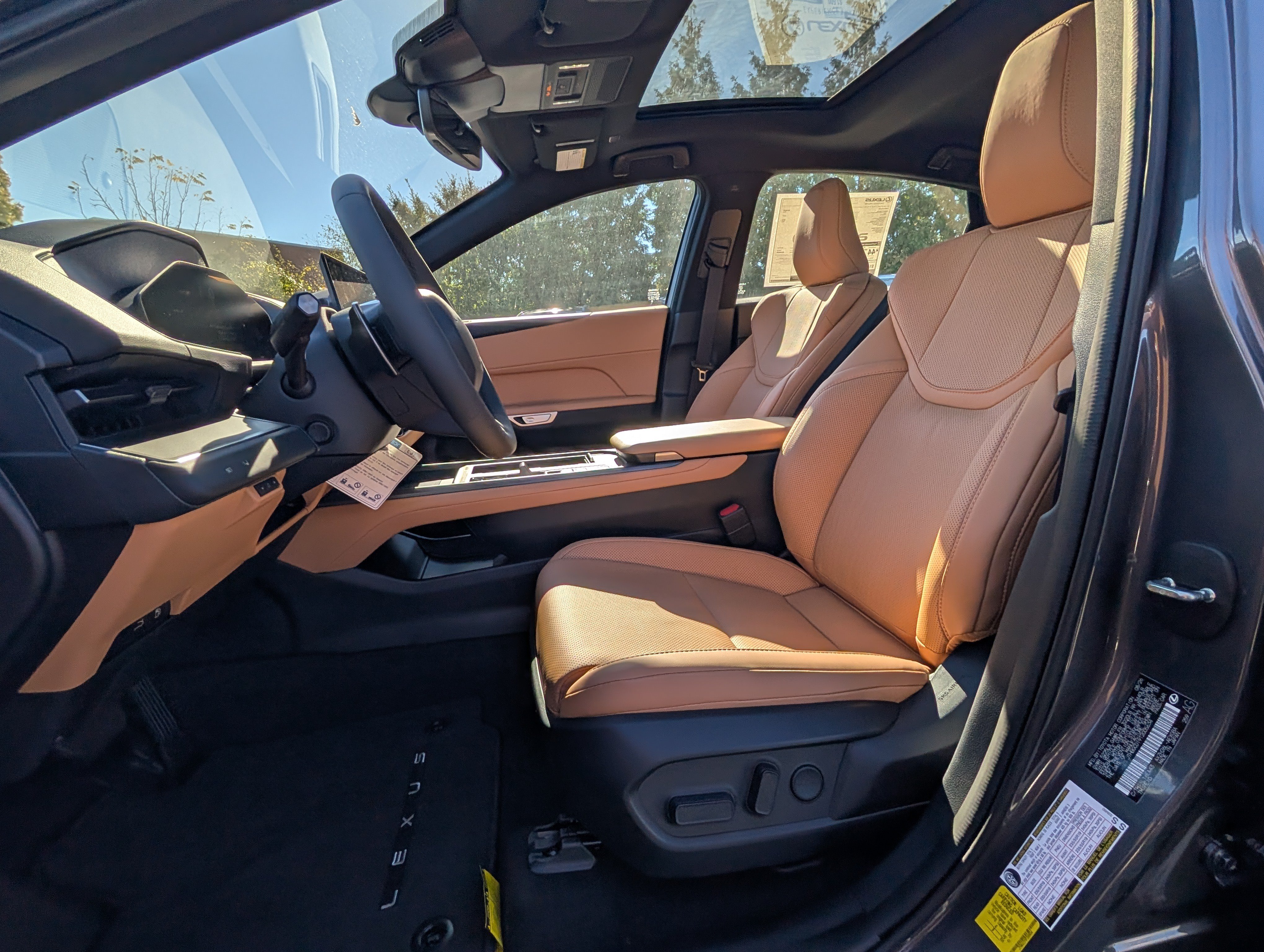 New 2026 Lexus ES 350h AWD w/ Convenience Package image 13