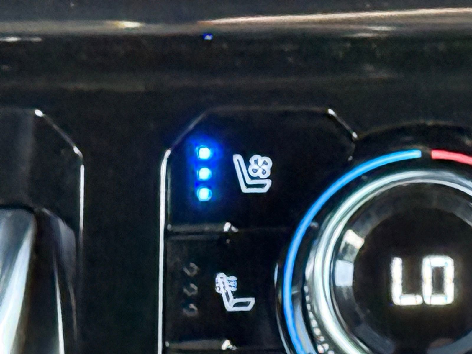 Used 2024 GMC Sierra 2500 AT4X w/ Snow Plow Prep/Camper Package image 25