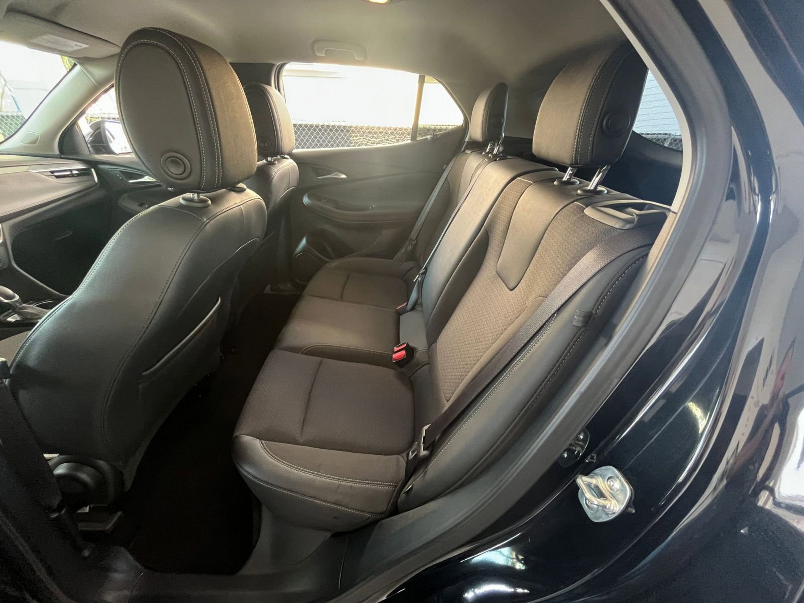 Used 2025 Buick Encore GX Preferred image 25