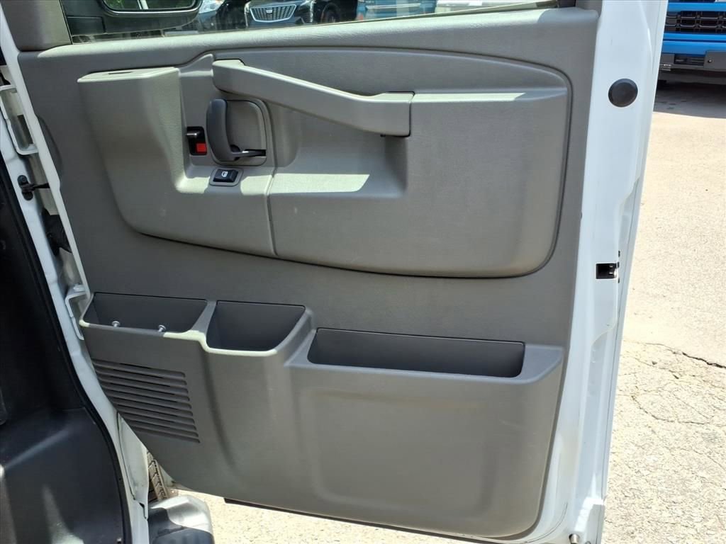 Certified 2023 Chevrolet Express 3500 LT w/ LT Preferred Equipment Group RWD image 28