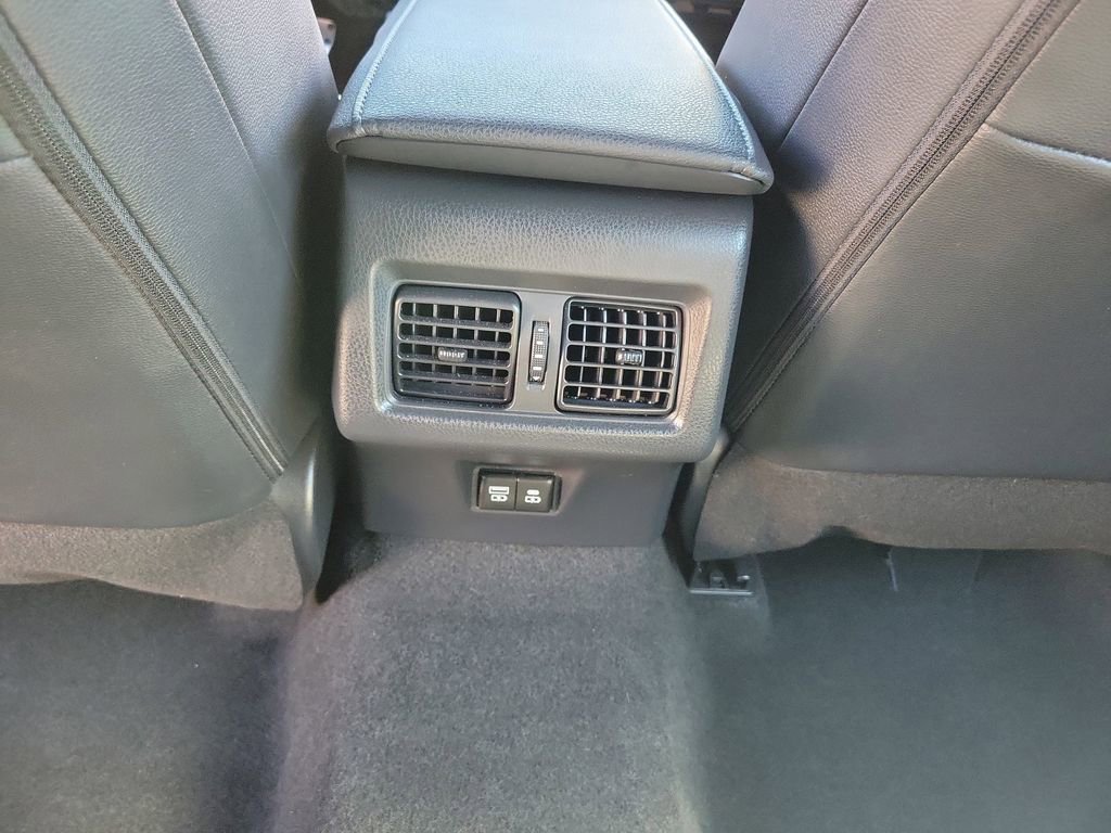 Used 2025 Toyota Camry XSE image 12