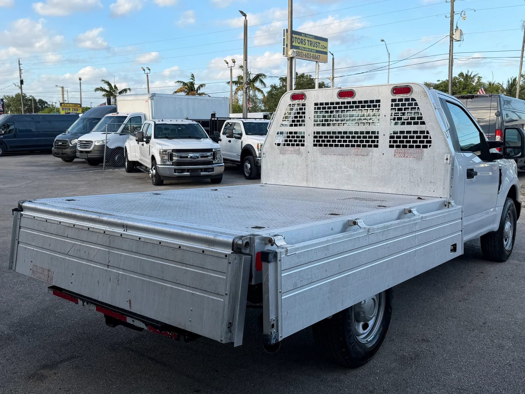 Used 2019 Ford F250 XL image 4