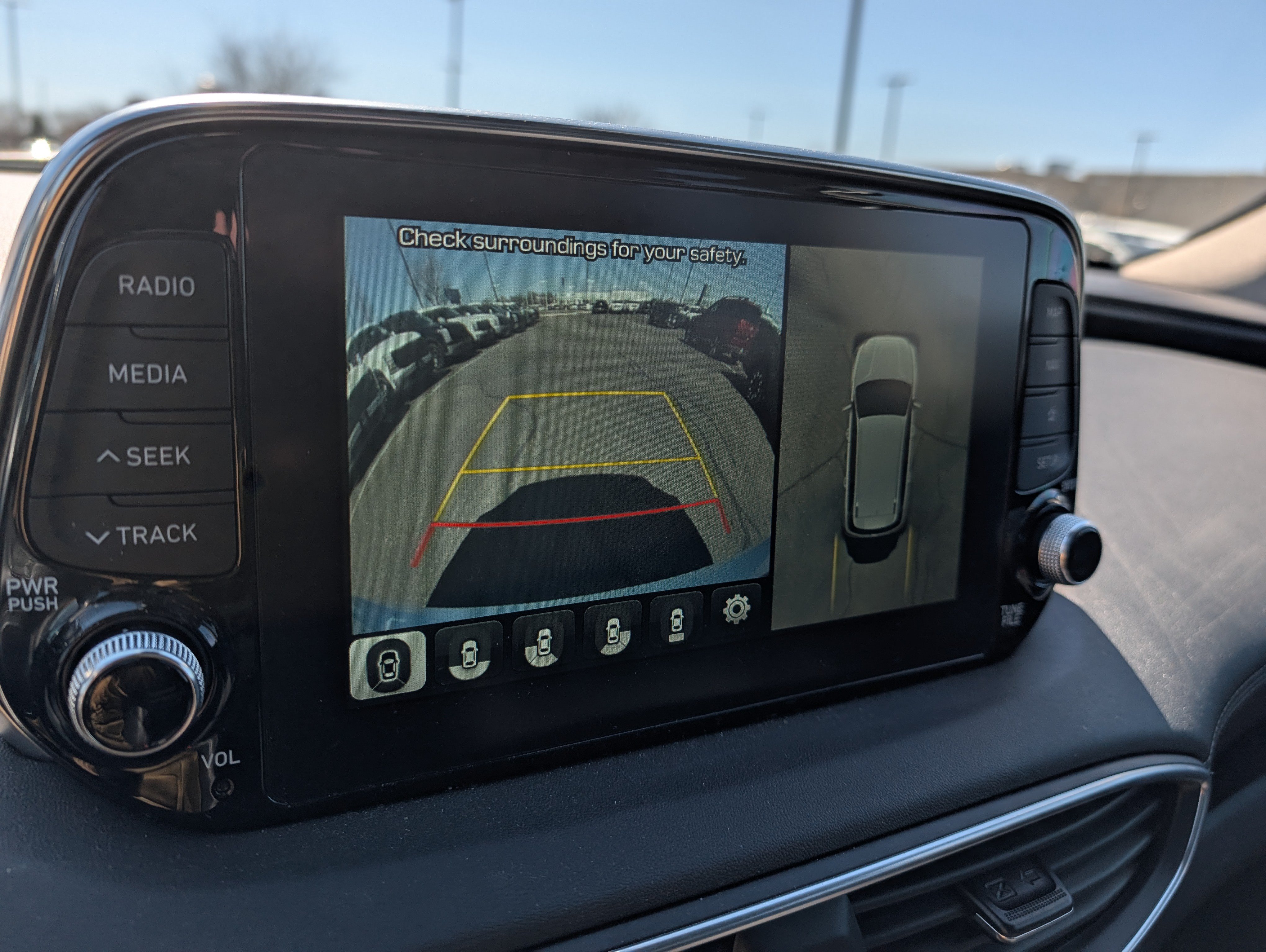 Used 2020 Hyundai Santa Fe Limited AWD/4WD image 17