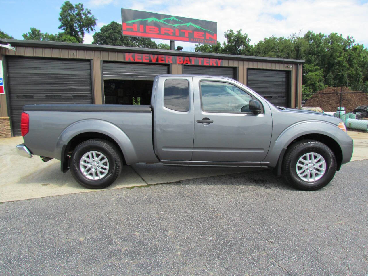 Used 2018 Nissan Frontier SV image 8