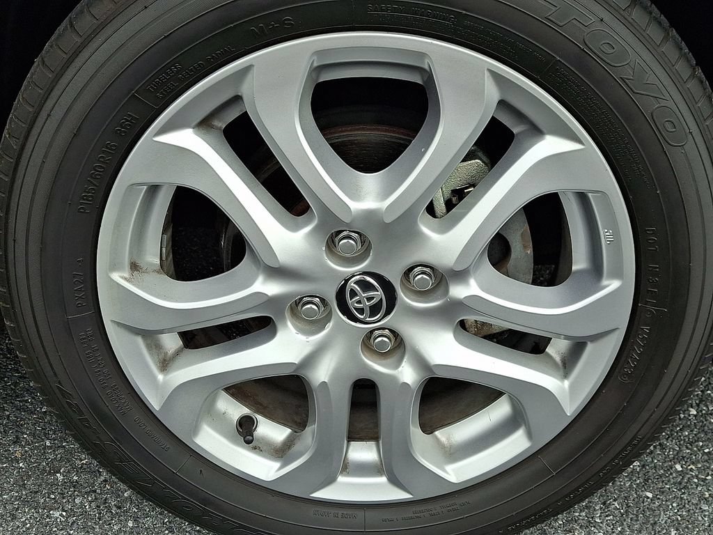 Used 2017 Toyota Yaris iA FWD image 10