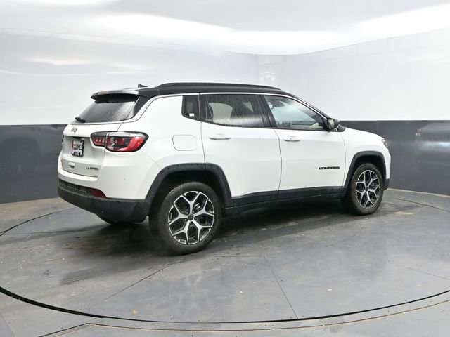 Used 2026 Jeep Compass Limited AWD/4WD image 8