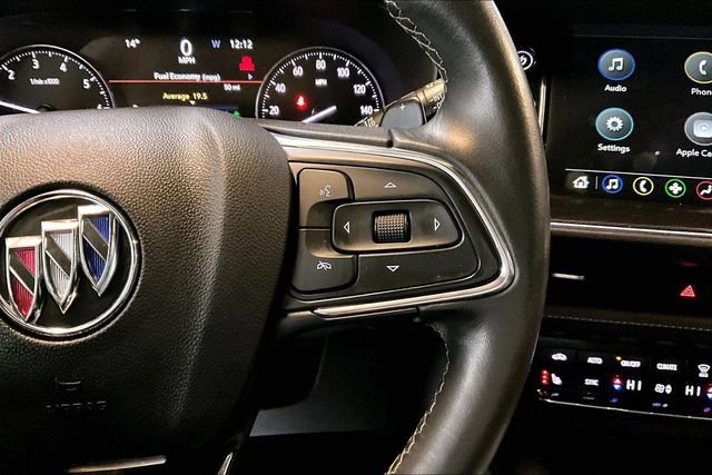 Used 2023 Buick Envision Essence image 12