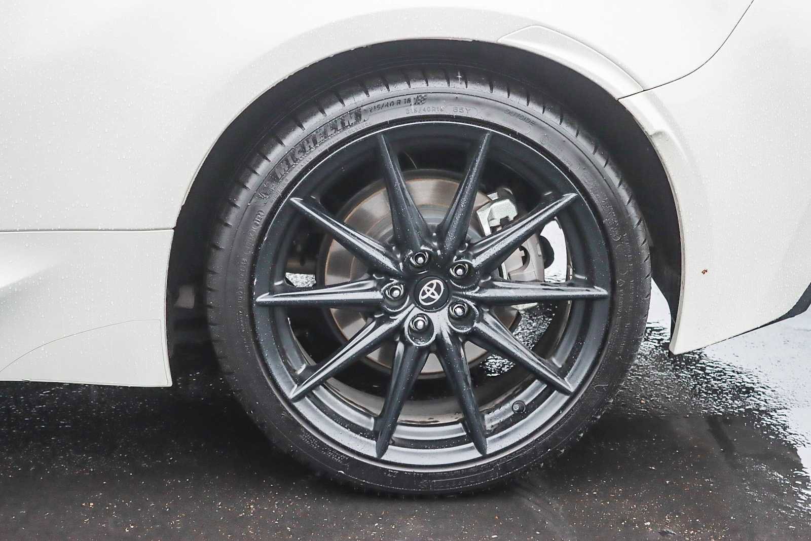 Used 2024 Toyota GR86 Premium image 10