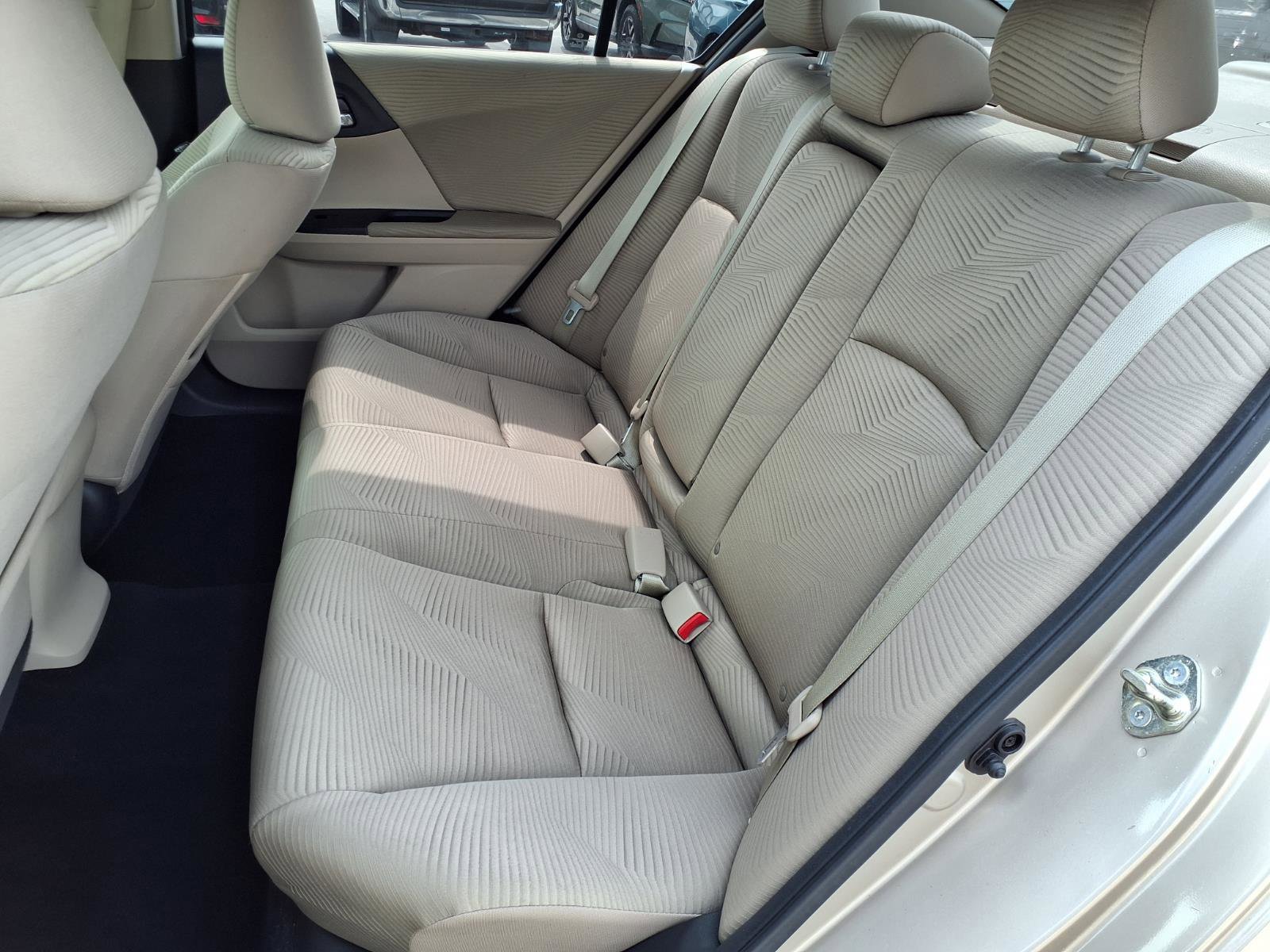 Used 2015 Honda Accord LX image 26