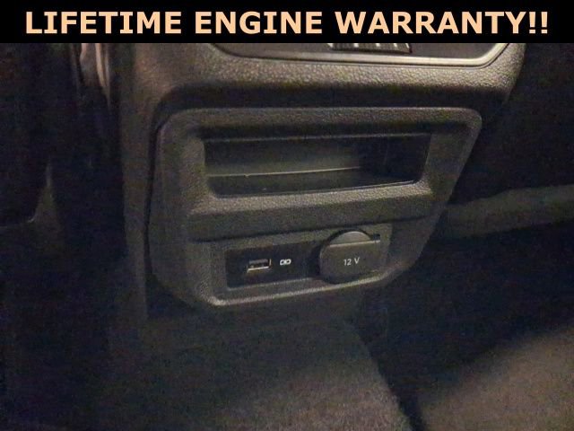 Used 2019 Volkswagen Tiguan SE image 24
