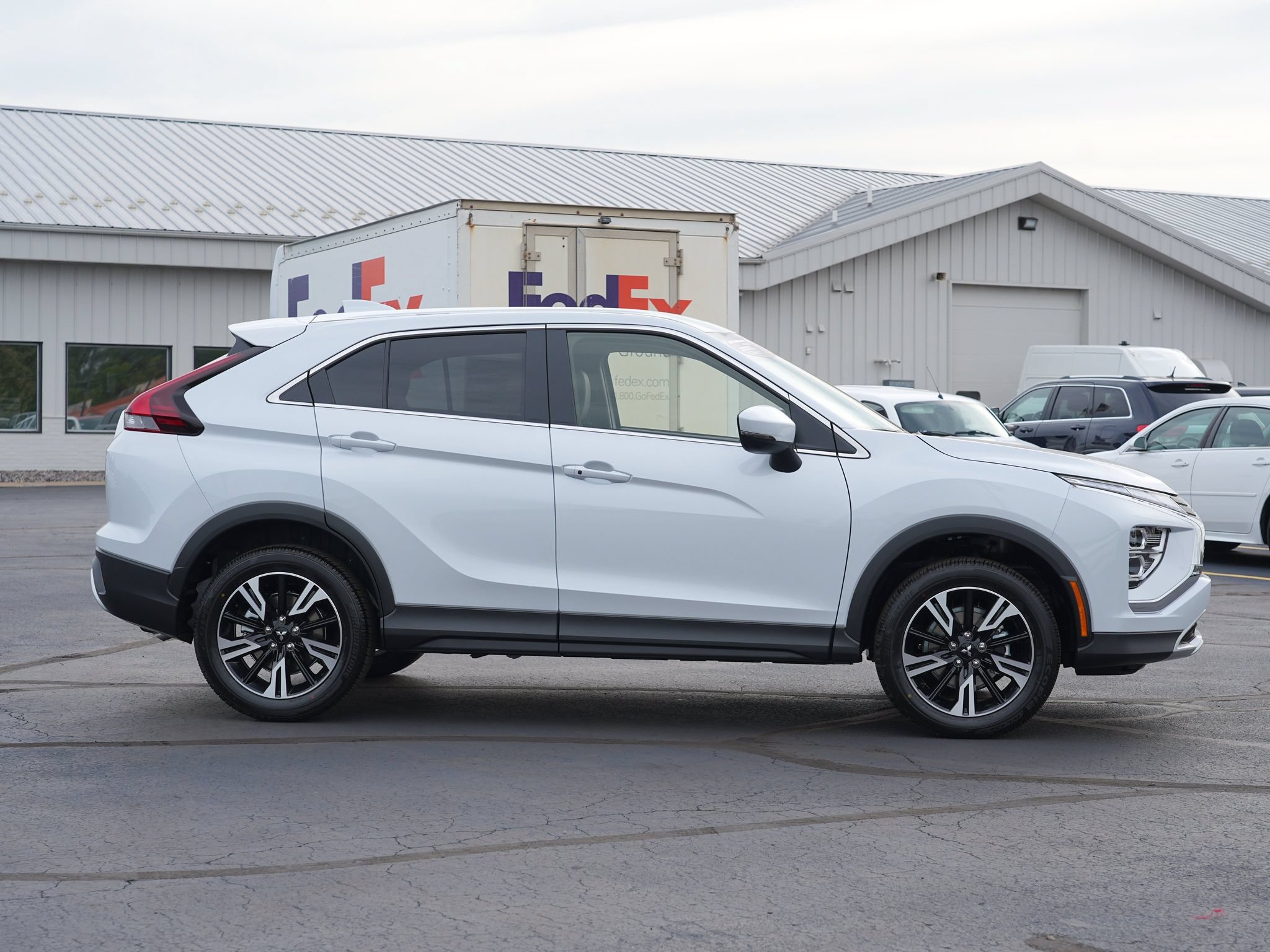 New 2026 Mitsubishi Eclipse Cross SE AWD/4WD image 2