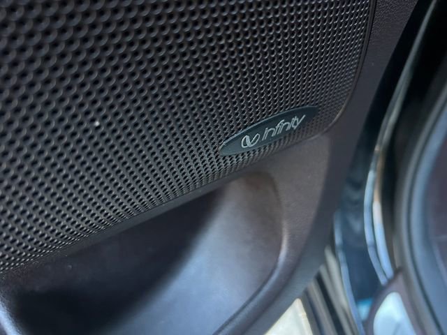 Used 2017 Kia Sedona SX Limited image 11