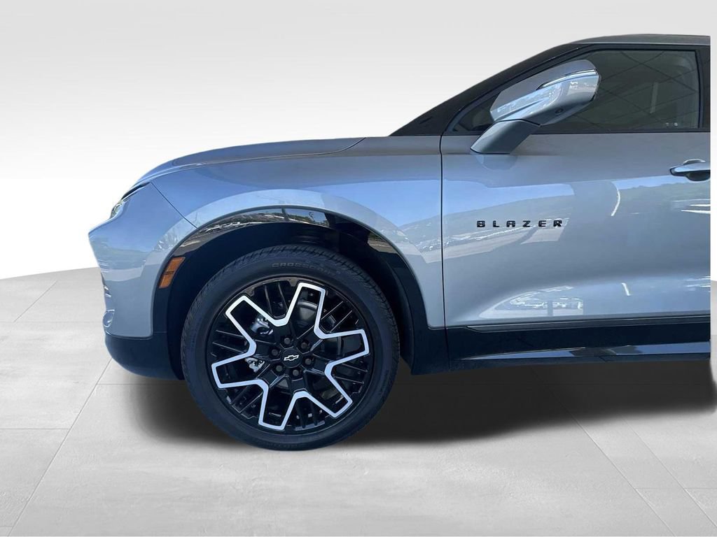 New 2025 Chevrolet Blazer RS w/ Driver Confidence II Package AWD/4WD image 33
