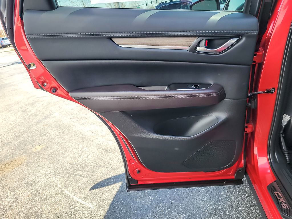 Used 2019 MAZDA CX-5 Signature image 17