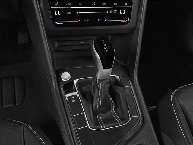 Used 2025 Volkswagen Tiguan SE R-Line image 9