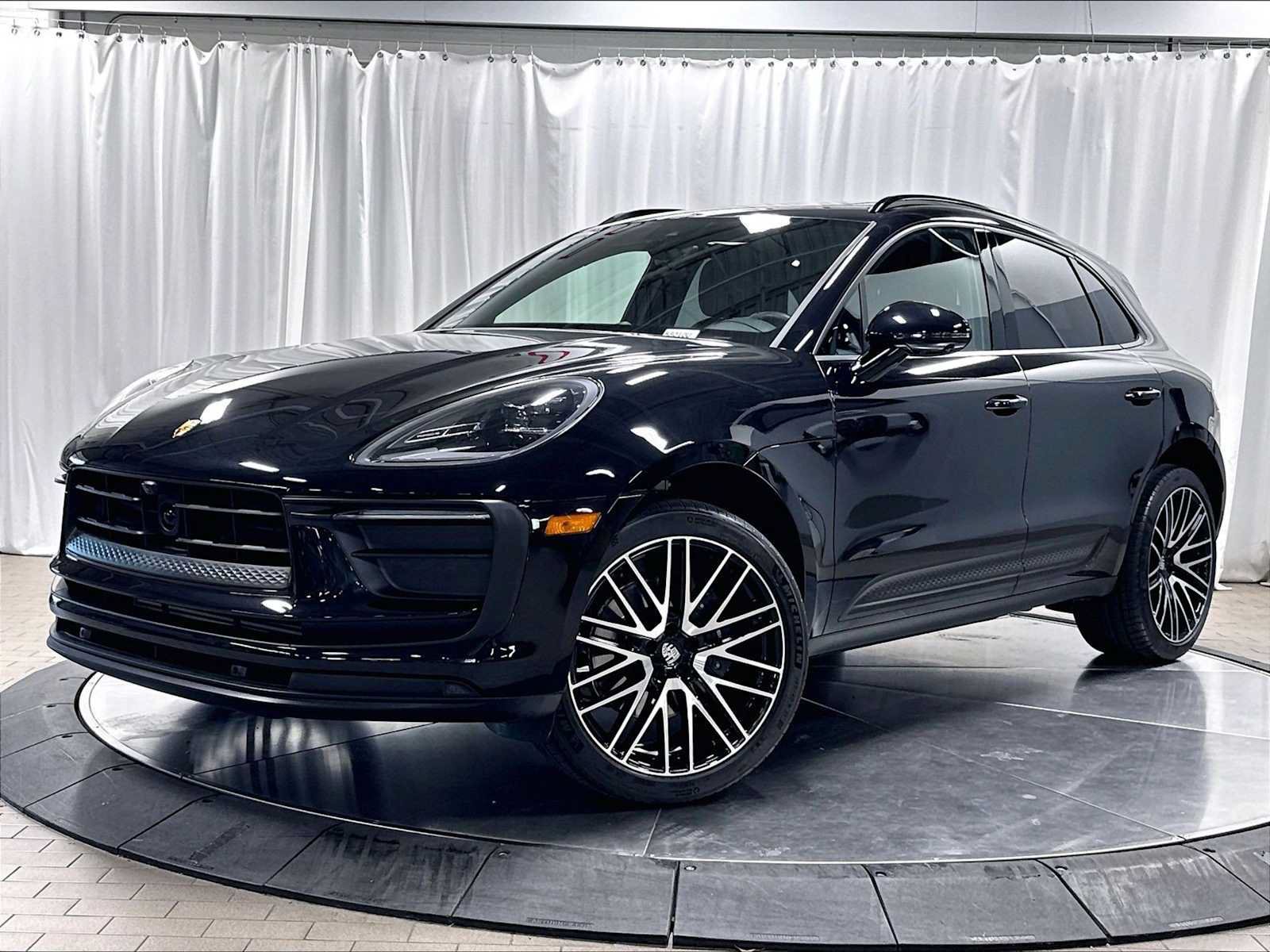 Used 2026 Porsche Macan AWD/4WD video 1