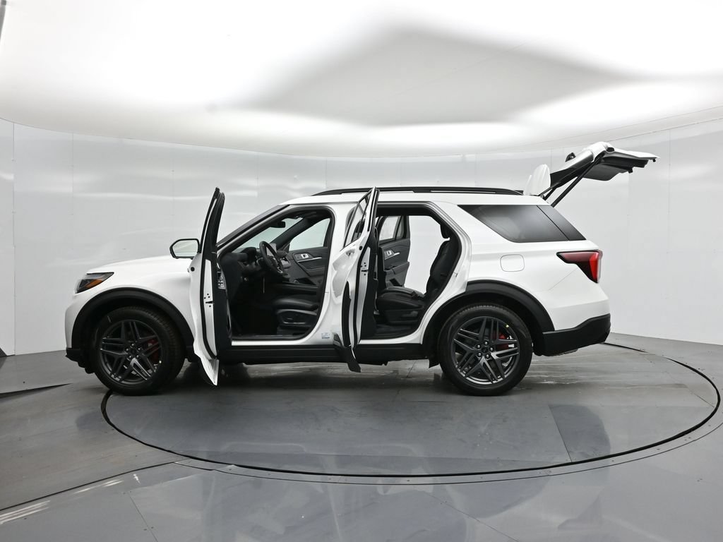 New 2026 Ford Explorer ST w/ Sun And Sound Package AWD/4WD image 34