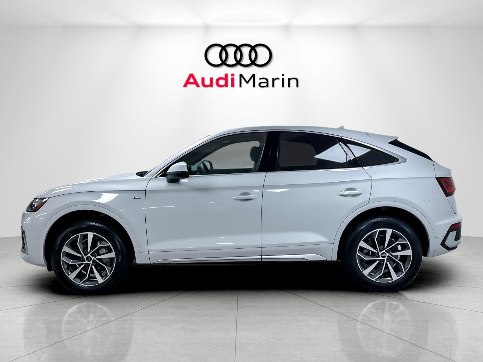 Certified 2023 Audi Q5 2.0T Premium Plus w/ Premium Plus Package AWD/4WD image 2