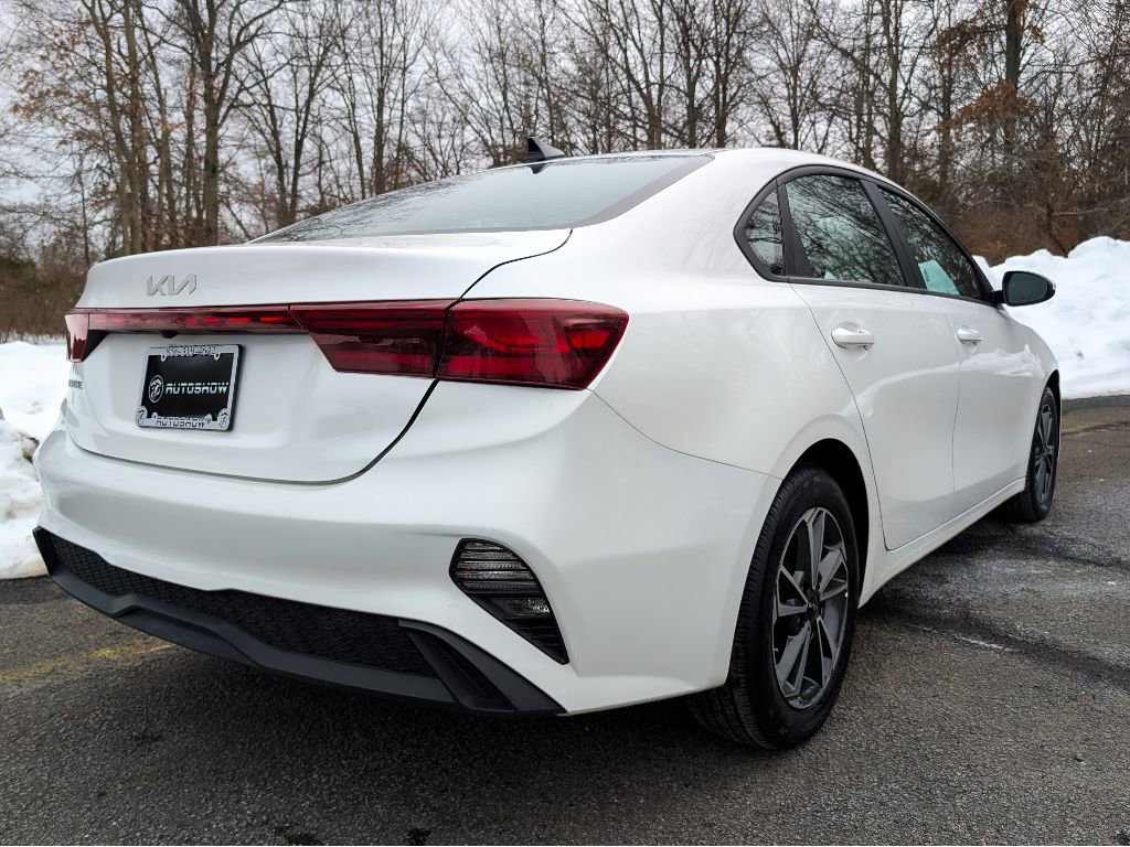Used 2024 Kia Forte LXS image 5