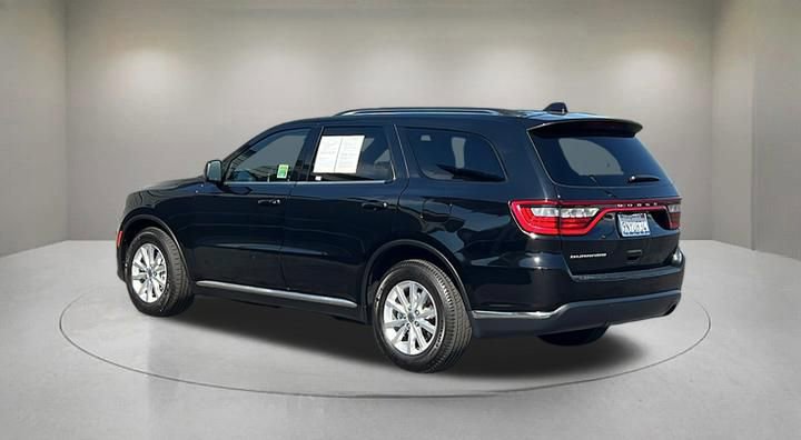 Used 2023 Dodge Durango SXT image 3