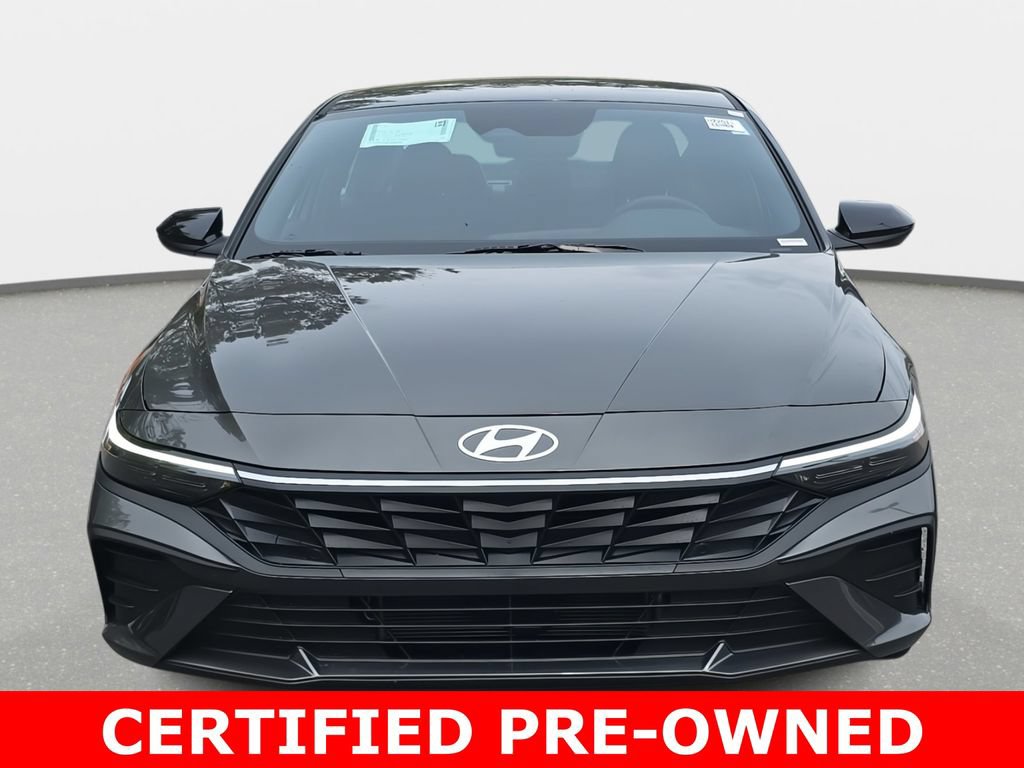 Certified 2025 Hyundai Elantra SEL FWD image 2