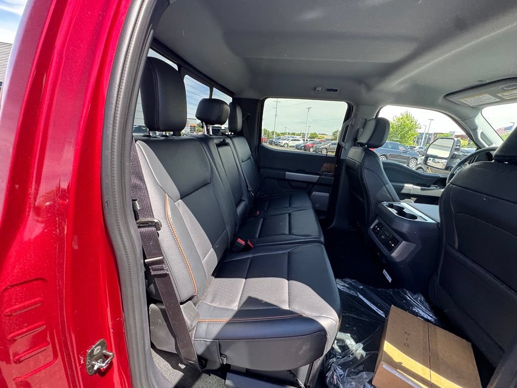 New 2026 Ford F350 Lariat w/ Black Appearance Package AWD/4WD image 17