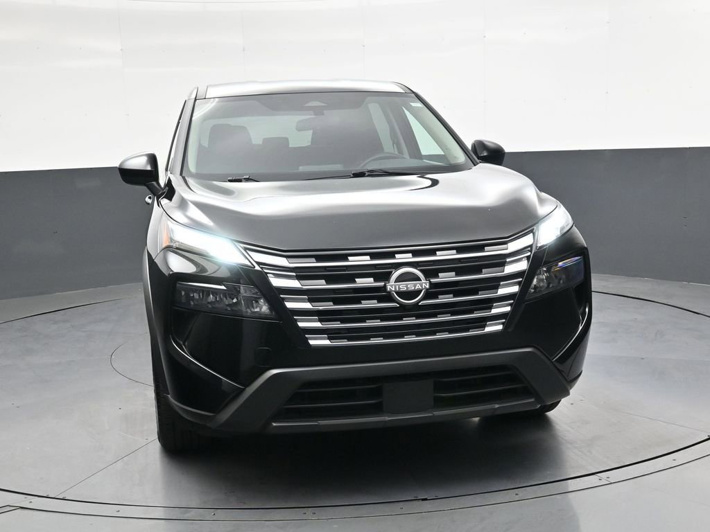 Used 2025 Nissan Rogue SV image 10