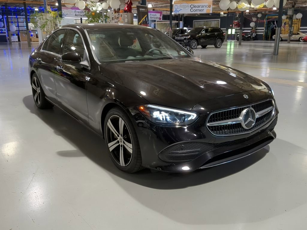 Used 2023 Mercedes-Benz C 300 4MATIC Sedan image 5