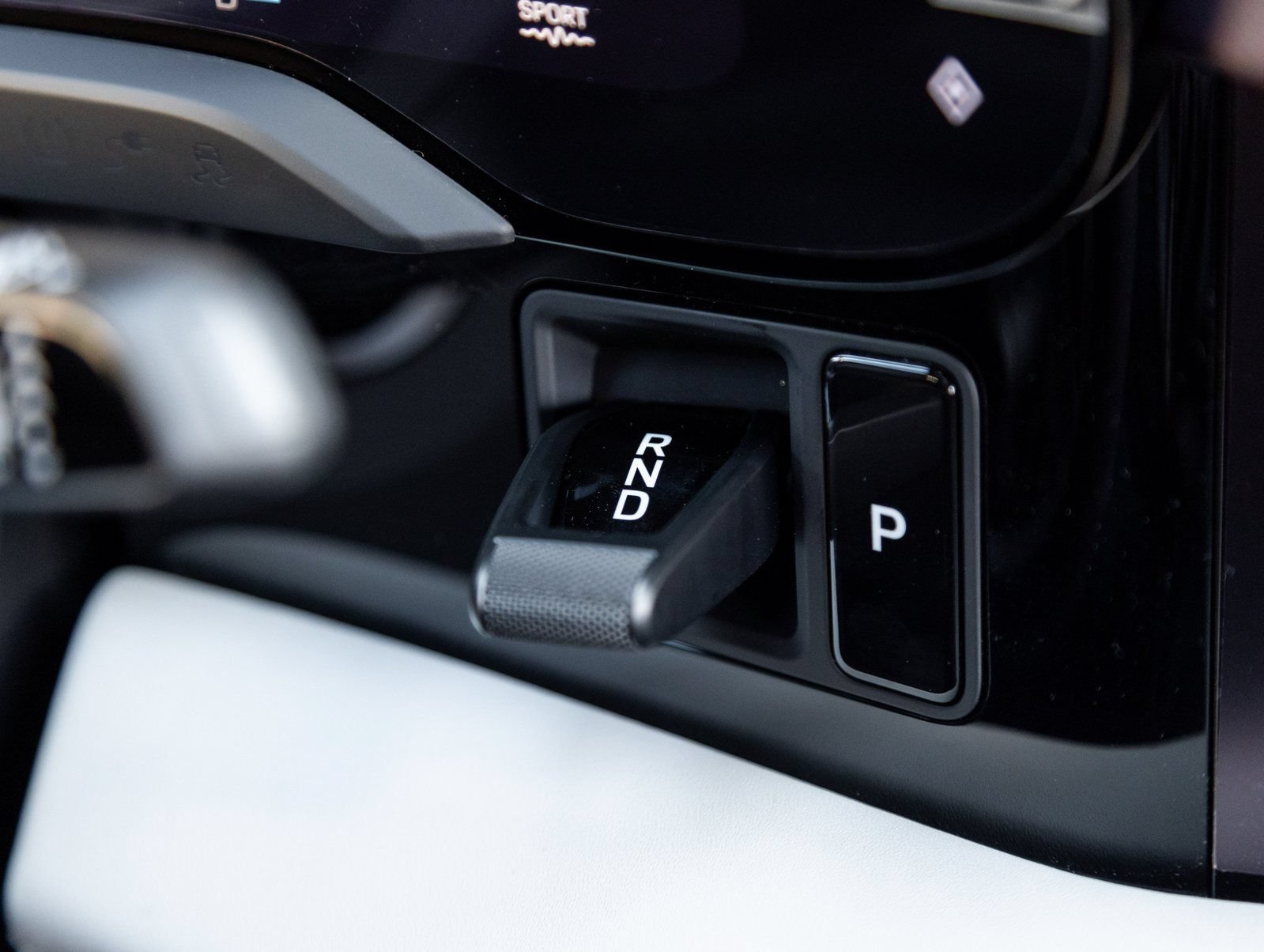 New 2026 Porsche Taycan Turbo S AWD/4WD image 18