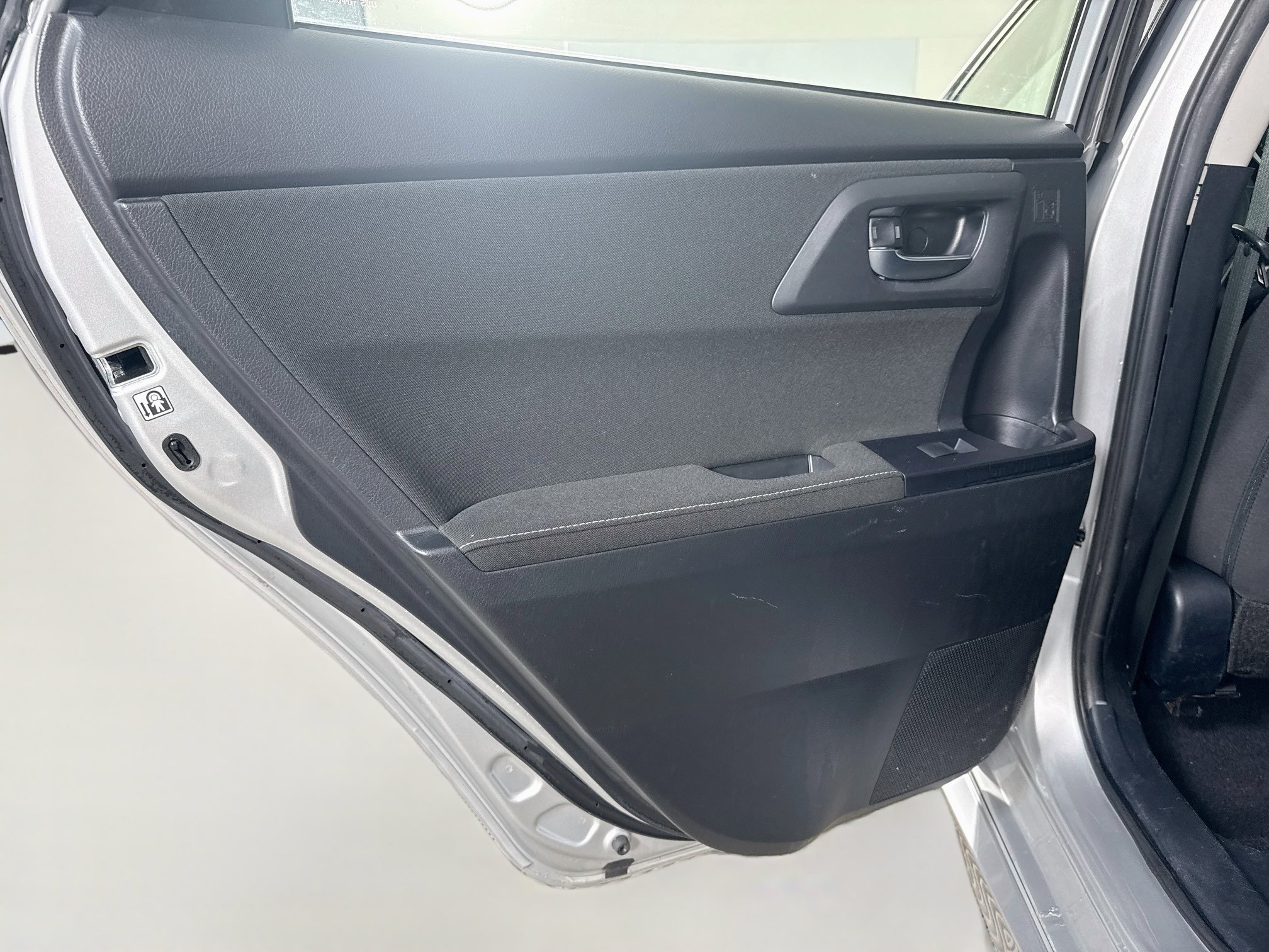 Used 2018 Toyota Corolla iM w/ All-Weather Mat Package FWD image 26