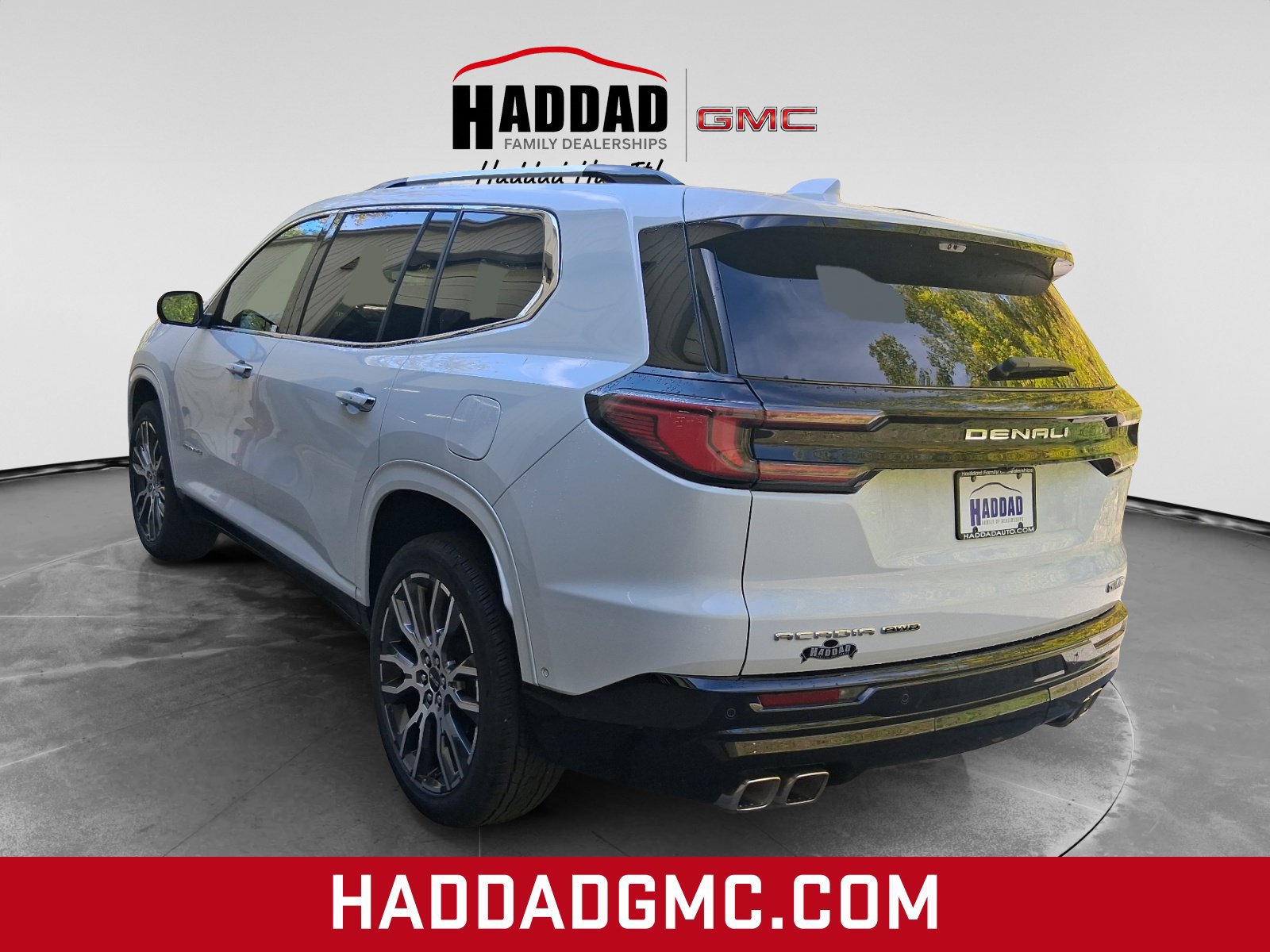 Certified 2026 GMC Acadia Denali Ultimate AWD/4WD image 2