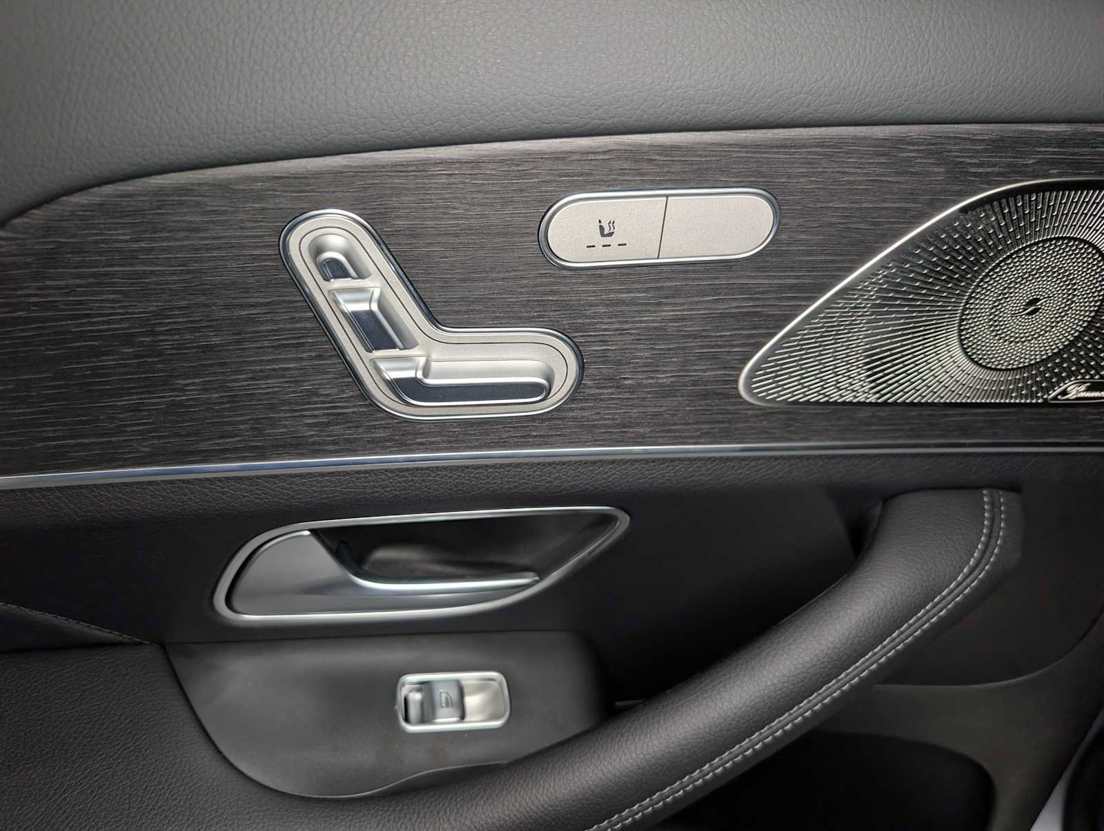 New 2027 Mercedes-Benz GLS 450 4MATIC image 19