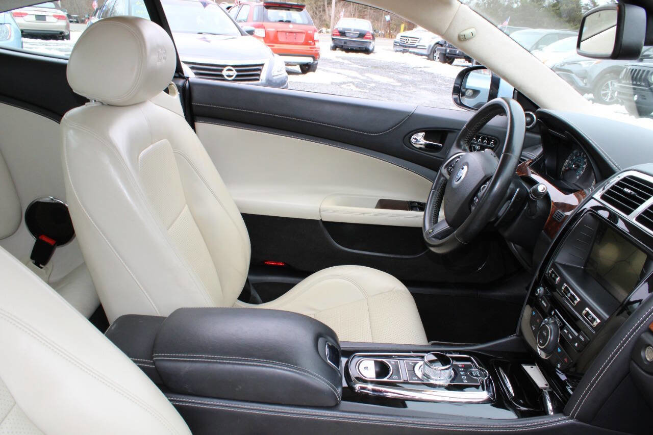 Used 2014 Jaguar XKR R RWD image 11