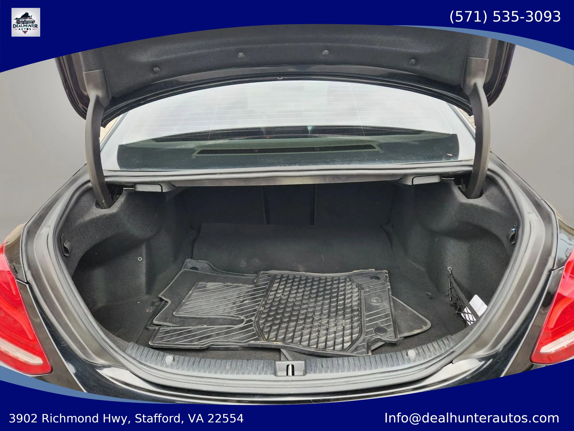 Used 2016 Mercedes-Benz C 300 4MATIC Sedan w/ Multimedia Package image 15
