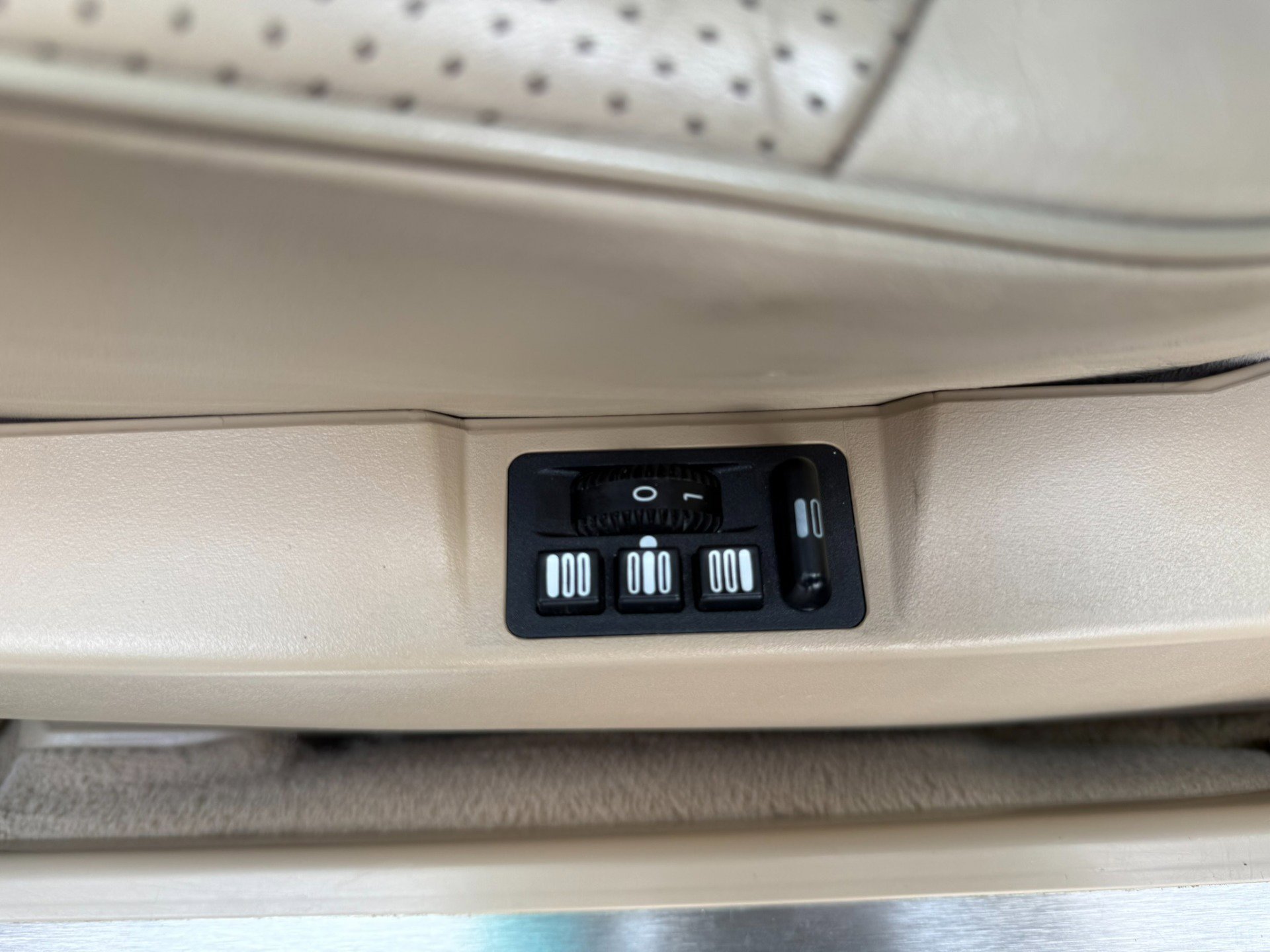 Used 1995 Mercedes-Benz S 500 S 500 image 9