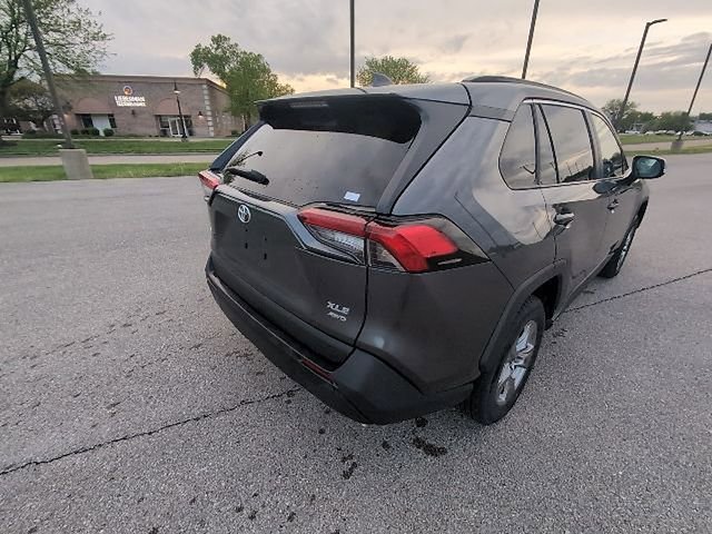 Used 2025 Toyota RAV4 XLE w/ Convenience Package image 5