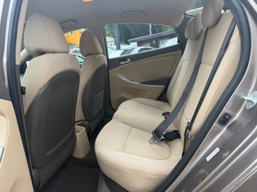 Used 2014 Hyundai Accent GLS FWD image 17