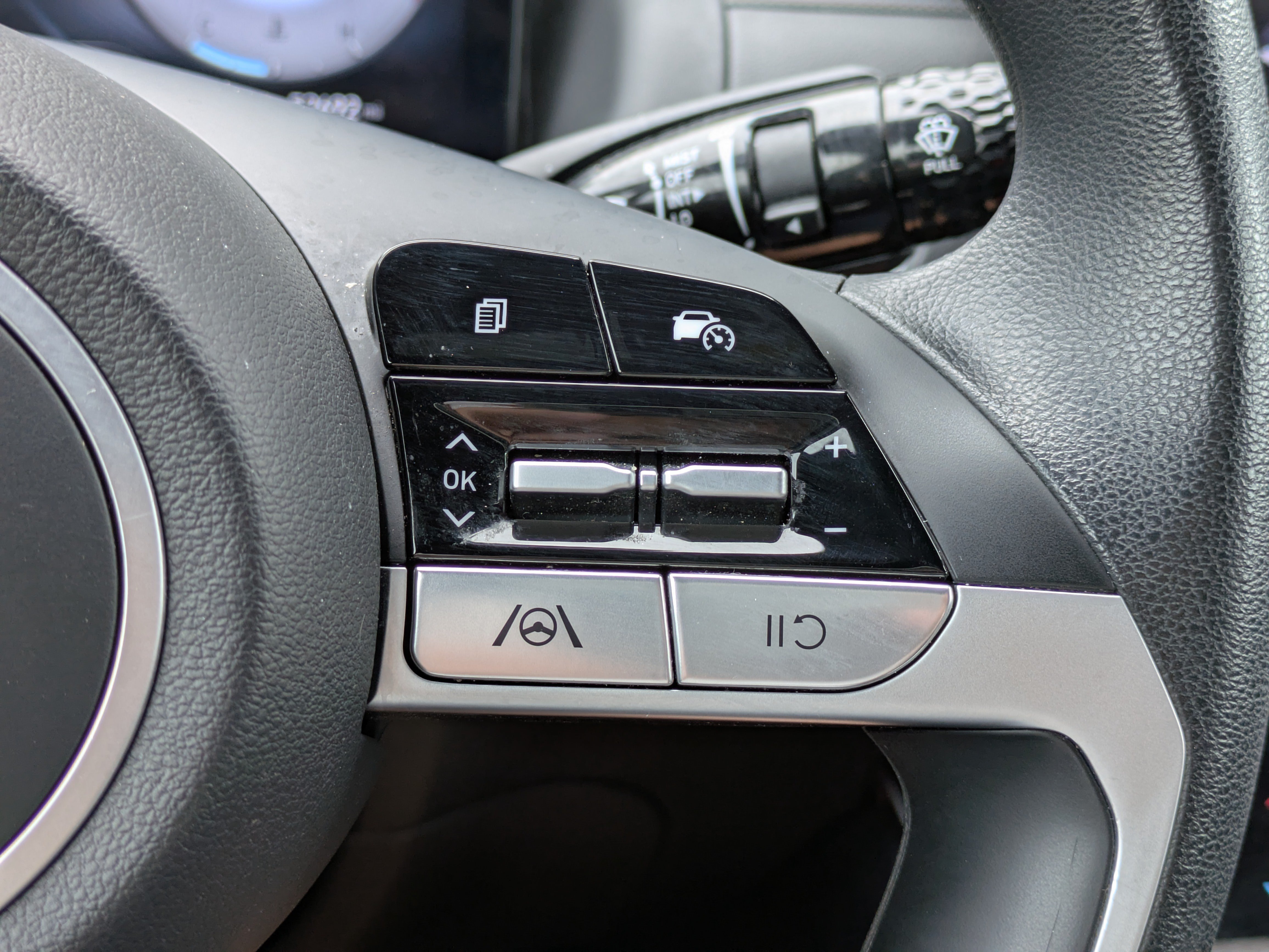 Used 2024 Hyundai Santa Cruz SEL w/ Activity Package FWD image 22