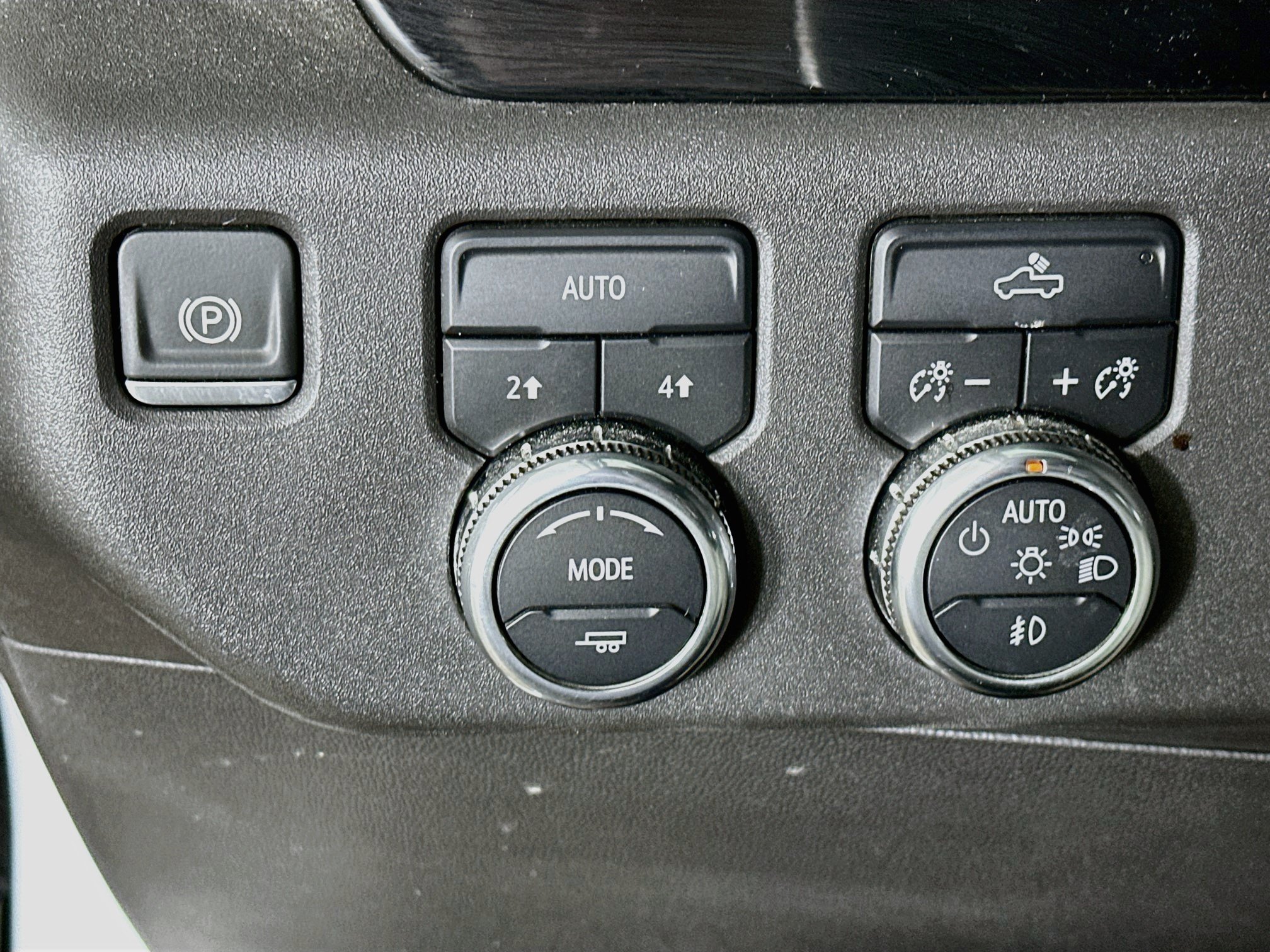 Used 2024 GMC Sierra 1500 Elevation AWD/4WD image 17