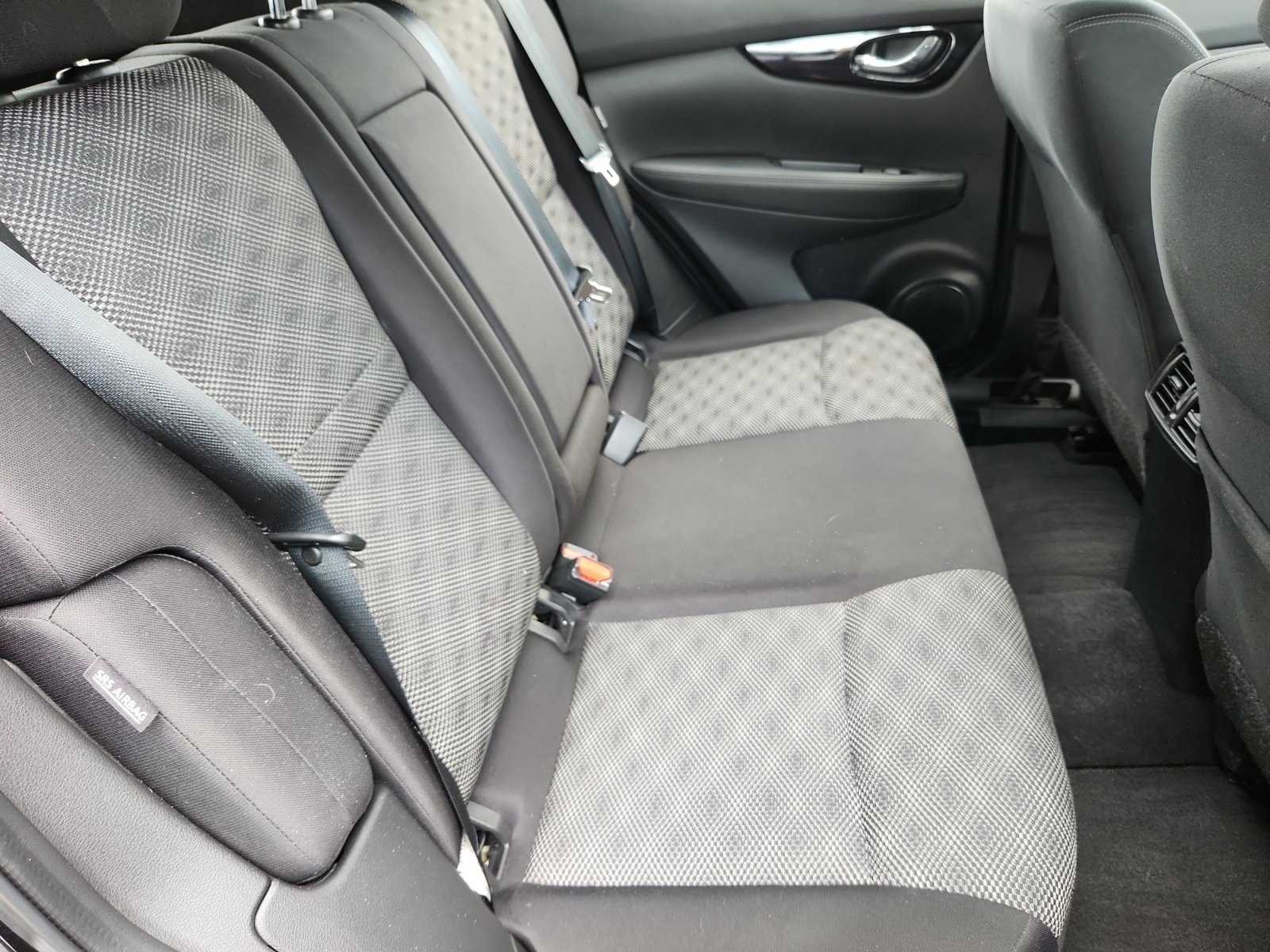 Used 2022 Nissan Rogue Sport SV AWD/4WD image 18