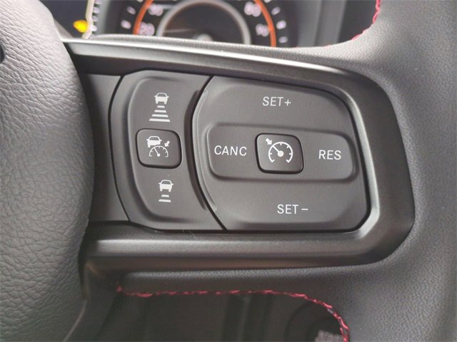 Used 2024 Jeep Wrangler Unlimited Rubicon w/ Technology Group image 26