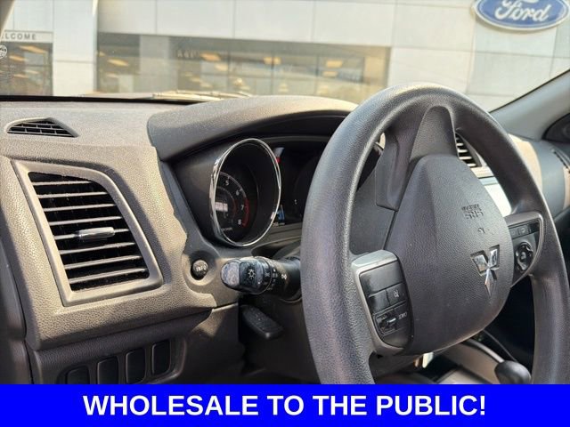 Used 2018 Mitsubishi Outlander Sport ES FWD image 23